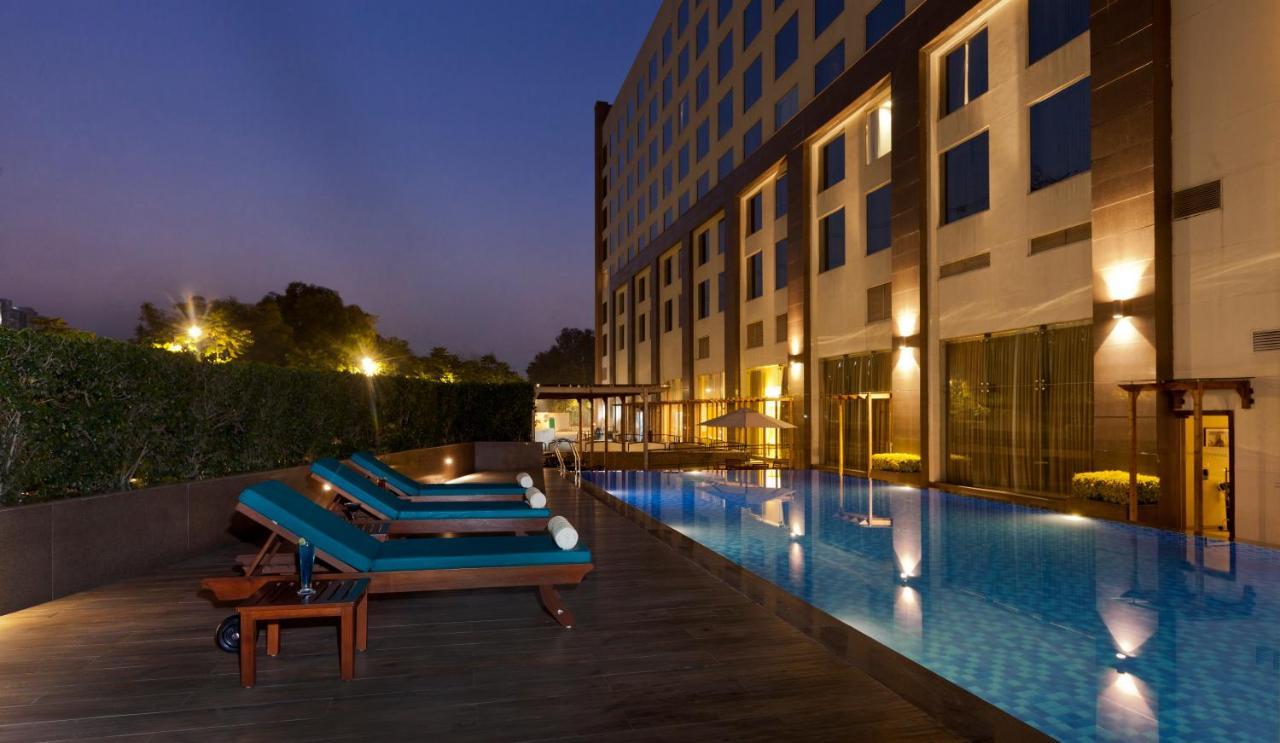 Lemon Tree Hotel, Sector 68, Sohna Road, Gurugram Gurgaon Exterior photo