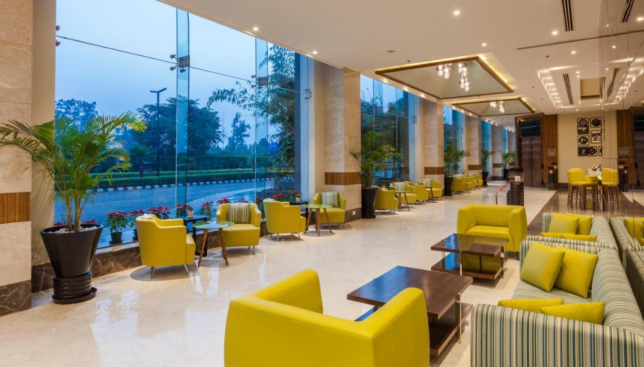 Lemon Tree Hotel, Sector 68, Sohna Road, Gurugram Gurgaon Exterior photo